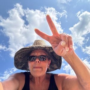 Meet your Posher, Rose